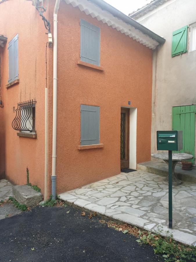 Maison De Village De 98 M2 Typiquement Provencale Pierrevert Exterior photo